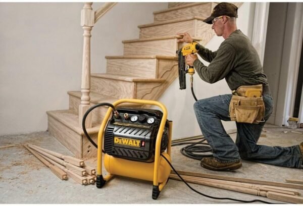 610Q7bKwV3L._AC_SL1000_ DEWALT Portable Air Compressor DWFP55130 review lightweight design with quiet operation