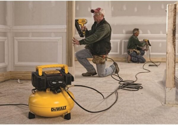 61iscSDzJZL._AC_SL1000_ DEWALT Pancake Air Compressor DWFP55126 review powerful and portable 6-gallon tank