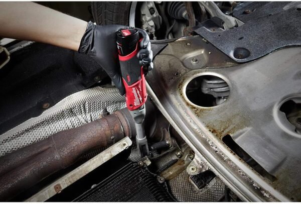 Milwaukee M12 Fuel 3/8 Extended Ratchet review powerful tool for tight spaces